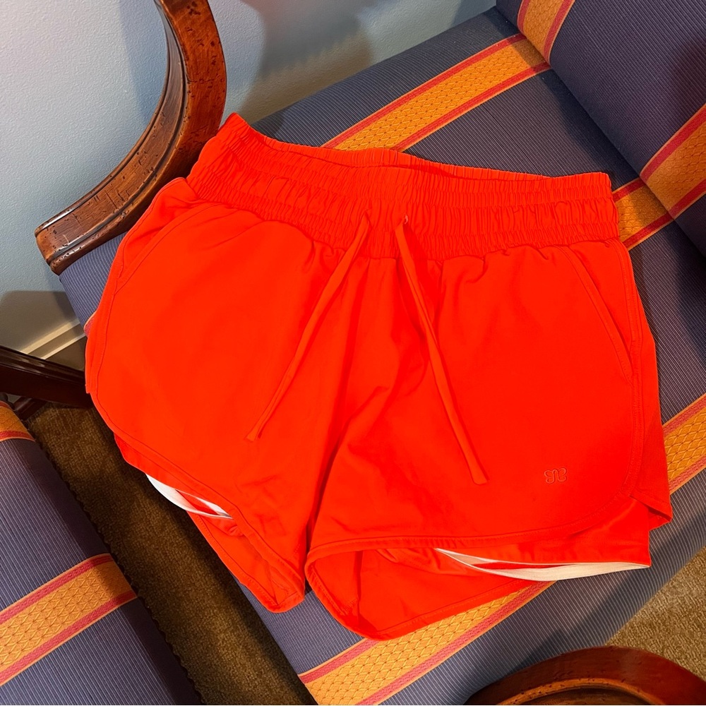 Albion Fit lunge shorts
